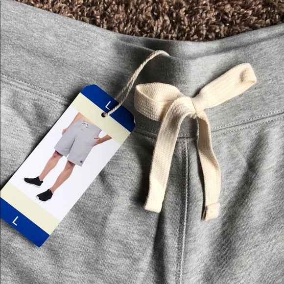 🆕 Champion Men’s L grey shorts - Picture 3 of 7
